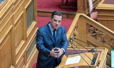Γεωργιάδης: Και περισσότερα χρήματα δίνουμε για τη δημόσια υγεία και περισσότερο προσωπικό εξασφαλίζουμε