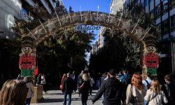 Ανοικτά τα καταστήματα σήμερα, σε ρυθμούς εορταστικού ωραρίου η κυριακάτικη αγορά