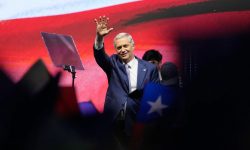 Νέος πρόεδρος της Χιλής ο ακροδεξιός Χοσέ Αντόνιο Καστ – Υπόσχεται να αποκαταστήσει «την τήρηση του νόμου»