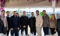 Χρυσοχοΐδης σε νέους Ρομά της Αγίας Βαρβάρας: «Είστε το παράδειγμα που μπορεί να αλλάξει την κοινωνία»