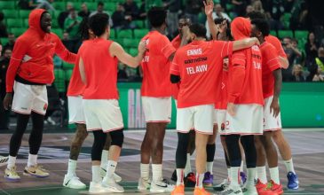 Η ΚΑΕ Παναθηναϊκός επέβαλε διά βίου απαγόρευση εισόδου σε οπαδό που απώθησε και εξύβρισε τον ιδιοκτήτη της Χάποελ, Οφέρ Γιανάι