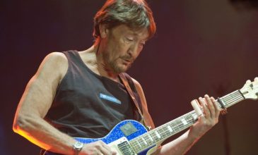 Πέθανε ο τραγουδιστής Κρις Ρία, ο ερμηνευτής του «Driving Home For Christmas»