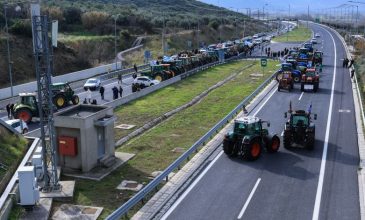 Άνοιξαν οι σήραγγες των Τεμπών από το μπλόκο των αγροτών