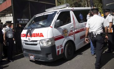 Τραγωδία στην Γουατεμάλα: Τουλάχιστον 15 νεκροί και 19 τραυματίες από δυστύχημα με λεωφορείο