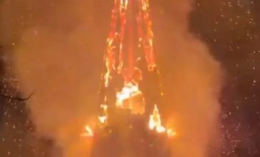 Γιγαντιαία πυρκαγιά κατέστρεψε έναν ναό του 19ου αιώνα στο Άμστερνταμ