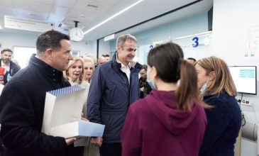 Επίσκεψη του Κυριάκου Μητσοτάκη στο ΓΝΑ «Γεώργιος Γεννηματάς»