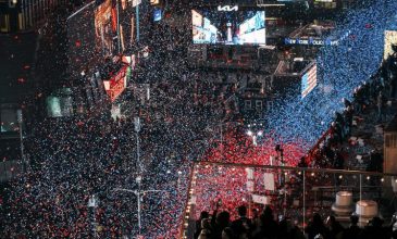 Η ανθρωπότητα καλωσόρισε το 2026 – Δείτε εικόνες με τους εορτασμούς σε κάθε γωνία του πλανήτη