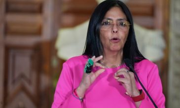 Η Ντέλσι Ροντρίγκες ορκίστηκε πρόεδρος της Βενεζουέλας – «Είμαι αιχμάλωτος πολέμου», είπε ο Μαδούρο