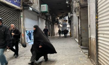 Δακρυγόνα δίπλα σε νοσοκομείο της Τεχεράνης κατά τη διάρκεια επεισοδίων στο Ιράν