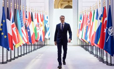 Μητσοτάκης από το Παρίσι: Ανάγκη περαιτέρω ενίσχυσης και στήριξης των Ουκρανικών Ενόπλων Δυνάμεων