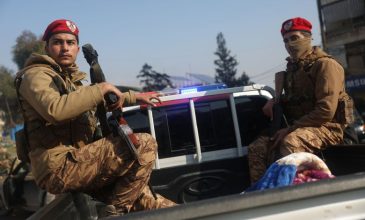 Ο συριακός στρατός προειδοποιεί ότι θα βομβαρδίσει κουρδική συνοικία στο Χαλέπι