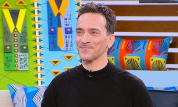 Δημήτρης Σαμόλης: Ήταν πολύ πικρό ότι ο πατέρας μου με αποδέχτηκε όταν το έκανε το ευρύ κοινό