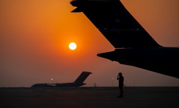 Η Τεχεράνη προειδοποίησε τους συμμάχους των ΗΠΑ ότι θα πλήξει αμερικανικές βάσεις στη Μέση Ανατολή, αν ο Τραμπ πραγματοποιήσει την απειλή του