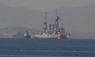 Ιστορική ημέρα για το Πολεμικό Ναυτικό: Στα ελληνικά ύδατα πλέει η νέα φρεγάτα Belharra – Δείτε βίντεο με την υποδοχή στον Ναύσταθμο Σαλαμίνας