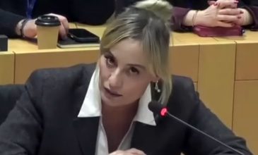 Το κλάμα της Ελεονώρας Μελέτη στο Ευρωκοινοβούλιο: «Υπήρξα θύμα κακοποίησης»