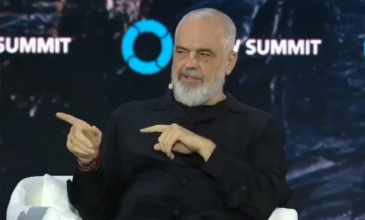 Ράμα σε δημοσιογράφο: «Ως Έλληνας πιστεύεις ότι είσαι άμεσος κληρονόμος του Πλάτωνα και του Αριστοτέλη, αλλά δεν είσαι»