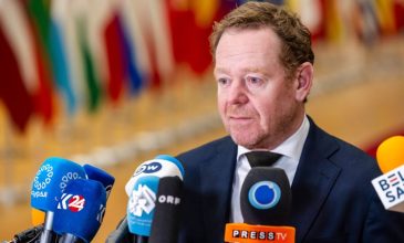 «Εκβιασμό« χαρακτήρισε τις δασμολογικές απειλές του Τραμπ, ο Ολλανδός υπουργός Εξωτερικών