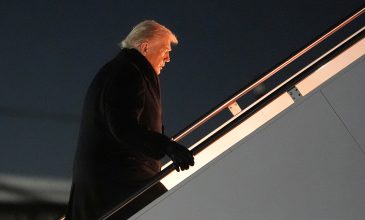 Δημοσκόπηση: 6 στους 10 Αμερικανούς θεωρούν τον Τραμπ «αλλοπρόσαλλο λόγω ηλικίας»