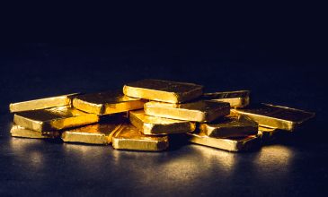 Για πρώτη φορά στην ιστορία, ο χρυσός έσπασε το φράγμα των 5.000 δολαρίων