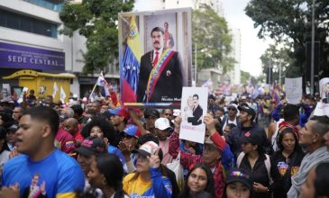 Χιλιάδες διαδηλωτές στο Καράκας ζήτησαν την απελευθέρωση του Μαδούρο
