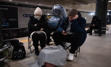 Περίπου 1.700 πολυκατοικίες στο Κίεβο παραμένουν χωρίς θέρμανση μετά από ρωσικό πλήγμα