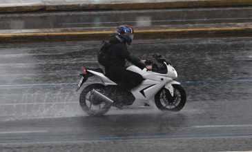 Υπουργείο Εργασίας: Τα έκτακτα μέτρα για την προστασία των εργαζομένων λόγω της κακοκαιρίας «Erminio»