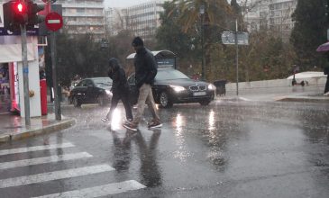 Μεγάλη η διάρκεια των βροχοπτώσεων: Χωρίς ιδιαίτερα προβλήματα η Αττική – Πού θα χτυπήσει η κακοκαιρία τις επόμενες ώρες