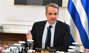 Μητσοτάκης στο υπουργικό: Η σκέψη μας βρίσκεται με τις οικογένειες των θυμάτων στα Τρίκαλα