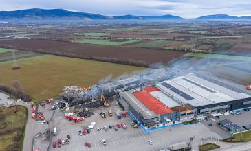 Τριήμερο πένθος στα Τρίκαλα για τις πέντε νεκρές εργάτριες στη «Βιολάντα»