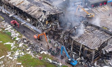 Τραγωδία στα Τρίκαλα: Εντοπίστηκαν τρύπιοι σωλήνες προπανίου στο υπόγειο του εργοστασίου