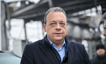 Επίσκεψη Φάμελλου στα Τρίκαλα: «Η κυβέρνηση θέλει να μπαζώσει την αλήθεια και να κρύψει τις ευθύνες της»