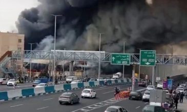 Μεγάλη φωτιά σε εμπορικό κέντρο της Τεχεράνης