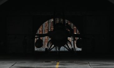 Στο Αεροδικείο Αθηνών οδηγήθηκε ο συλληφθείς σμήναρχος – Είχε εξειδίκευση και πιστοποίηση του ΝΑΤΟ στις τηλεπικοινωνίες