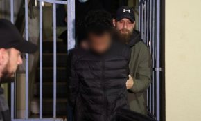 Προφυλακίστηκε ο Μαροκινός κατηγορούμενος για το ναυάγιο στη Χίο – «Δεν δέχεται ότι οδήγησε το συγκεκριμένο σκάφος»