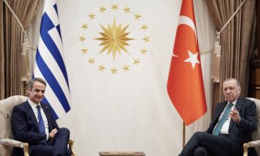 Σε εξέλιξη η συνάντηση Μητσοτάκη με Ερντογάν στην Άγκυρα