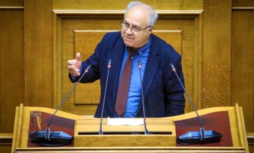 Εκτός της Κοινοβουλευτικής Ομάδας του ΠΑΣΟΚ τέθηκε ο Παναγιώτης Παρασκευαΐδης