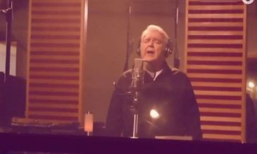 Αντίθετος ο Πασχάλης Τερζής για βίντεο κλιπ με χρήση ΑΙ παρά την επιθυμία του Χρήστου Νικολόπουλου