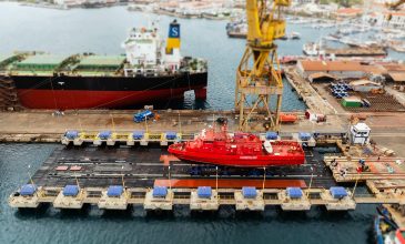 ΟΝΕΧ Ναυπηγεία Σύρου: «Επιστρέφει» το Syncrolift ύστερα από 15 χρόνια