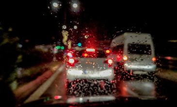 Με κακοκαιρία και αυξημένη η κίνηση η «έξοδος» του τριημέρου Αποκριάς και Καθαράς Δευτέρας