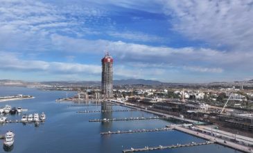 Μερικοί όροφοι μένουν πριν την ολοκλήρωση της κατασκευής του Riviera Tower στο Ελληνικό