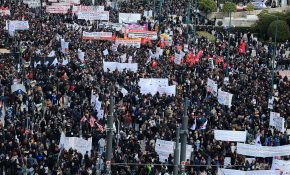 Συλλαλητήρια σε όλη την Ελλάδα για τα τρία χρόνια από το δυστύχημα στα Τέμπη – Δείτε εικόνες