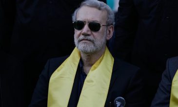 O Αλί Λαριτζανί είπε ότι ενεργοποιείται άμεσα μηχανισμός προσωρινής ηγεσίας στο Ιράν – «Θα τους μαχαιρώσουμε στην καρδιά»