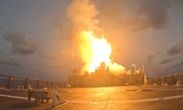 Οι πρώτες 100 ώρες της επιχείρησης «Επική Οργή» εναντίον του Ιράν – Ενισχύσεις από το Πεντάγωνο ζητάει η CENTCOM, γράφει το Politico