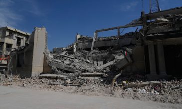 «Η παράταση της σύγκρουσης στη Μέση Ανατολή θα υπομονεύσει περαιτέρω την παγκόσμια σταθερότητα», λέει ο Κινέζος ΥΠΕΞ