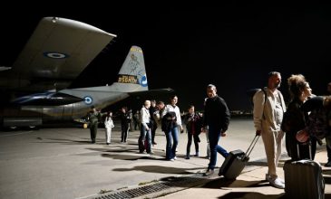 To Υπουργείο Εξωτερικών για τους επαναπατρισμούς Ελλήνων από τη Μέση Ανατολή – Έχουν γυρίσει 277 συμπατριώτες μας