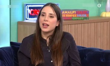 Η κόρη του Αλέκου Φασιανού αποκαλύπτει: «Χαρίσαμε δύο έργα στον άνθρωπο που κάηκε το σπίτι του στην Καλιφόρνια και προσπαθούσε να σώσει πίνακα του πατέρα μου»