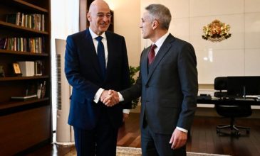 Δένδιας από τη Σόφια: «Η άμεση ανταπόκριση της Ελλάδας στο αίτημα της Βουλγαρίας ενισχύει την περιφερειακή ασφάλεια»