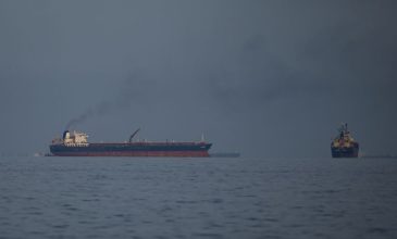 Οι Ιρανοί απαιτούν: «Απελάστε τους πρεσβευτές ΗΠΑ και Ισραήλ για να περνούν τα πλοία σας ασφαλή από τα Στενά του Ορμούζ»