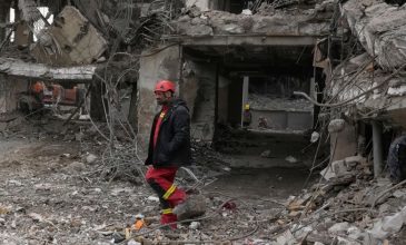 Το Ισραήλ βομβαρδίζει θέσεις των Μπασίτζ στην Τεχεράνη