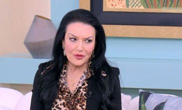 Ελένη Φιλίνη: Βλέπω άντρες που φοβούνται να φλερτάρουν για να μην παρεξηγηθούν